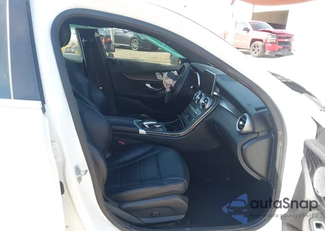 2016 Mercedes-Benz C 300 Sport 4Matic from USA, damaged, VIN 55SWF4KB4GU153764